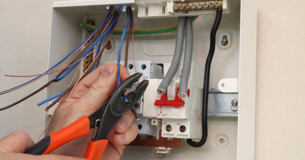 Circuitos e fiações elétricas em Fortaleza